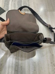 Different Bags An Sling Bag