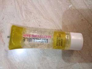 Mac Fixer and primer with some makeup ac