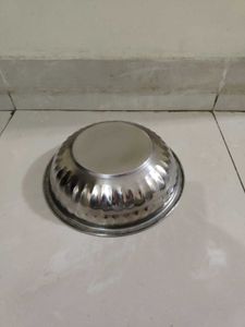 New Unused Stainless Steel Bowls (Set of 3)