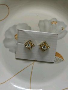 🆕 Stud Earrings