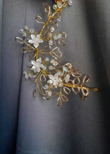 Elegant Gold Flower Hair Piece