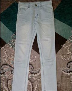 Light Wash Skinny Jeans