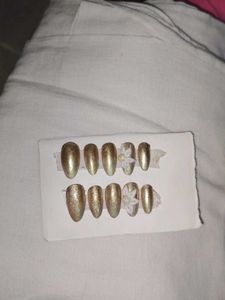 Press on nails