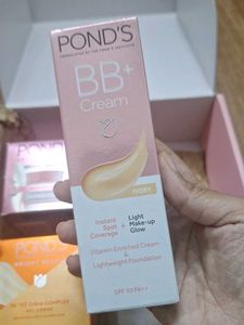 Pond&#39;s Bright Beauty Skincare Kit