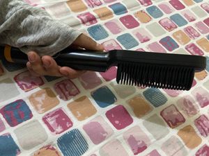 Hair straightener