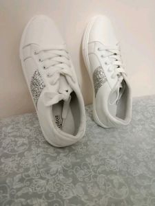 Vendoz Stylish White Casual White Sneakers For Women