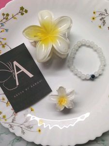 Bracelet &amp; Hair Accessories combo