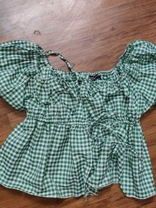 Green Gingham Puff Sleeve Top