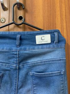 Stylish High-Waisted Denim Jeans