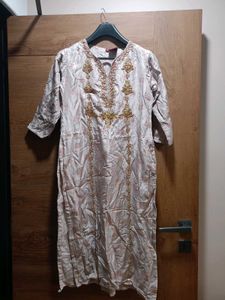 Beautiful Kurti And Pant Set