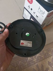 Pigeon Hot Kettle - Brand new