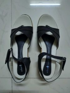 Urban Woods Black Strap Heel Sandals