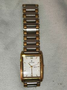 Title Premium Watch (UNISEX)