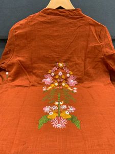 Chic Embroidered Kurti Pant Set