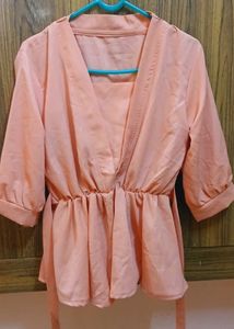 Peplum Top With Stretchable Hip