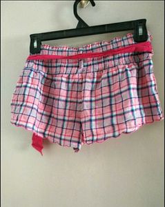 Beautiful Short With Belt