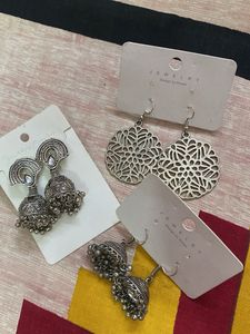Jhumkis/earrings