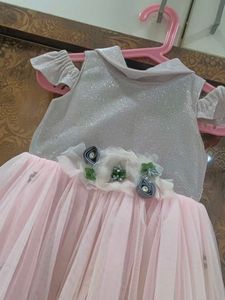 Reason For Selling Fitting Issue Baby Grown