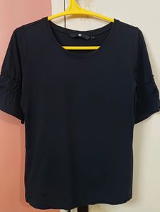 Black Top With Flared Sleeves
