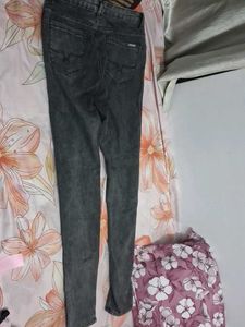 Roadster Charcoal Grey Skinny Jeans