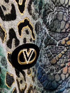 💥BUY1GET1💥 imported multi-color animal print hoodie