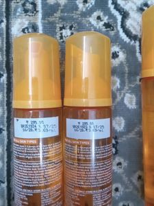 Dot And Key Vitamin C Facewash Foaming