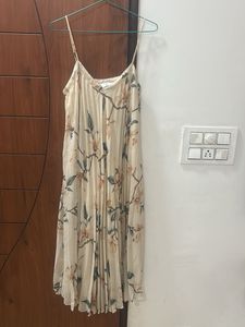 Floral Print Pleated slip Dress
