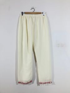 Off White Emboridered Kurta Set(Women’s)