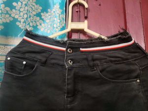 Black &amp; White High-Waisted Jeans - Size Unknown