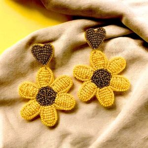Sunflower Beaded Earrings🌻