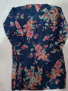 Floral Embroidered Kurta