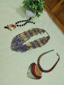 3 Necklace in Offer