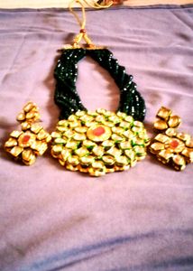 kundan. set. and earing