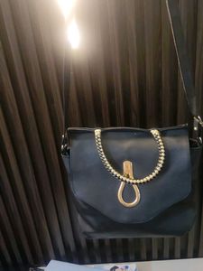 Chic Black Handbag