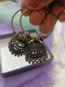 Earings