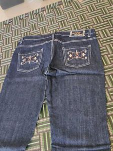 Blue Jeans with White Thread Border &amp; Back Pocket