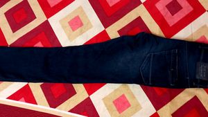 MEN&#39;S ANKLE LENGTH SLIM FIT DARK BLUE JEANS(28)