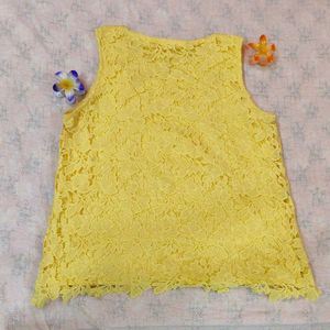 💛 Sunny Yellow Lace Top! 💛