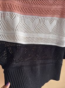 Cute Heart Pattern Knit Top