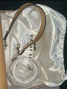 Coach  (first Copy ) Bag + Perfume Free