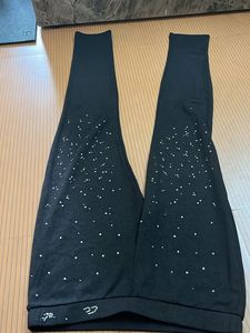 P23Stylish Black Leggings