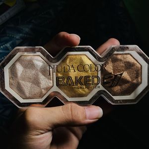 Huda Colour Highlighter