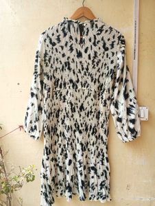 Fig Printed Pleated Dress (Women)