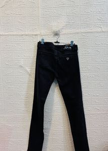 🇺🇸Guess Imported Black Jeans