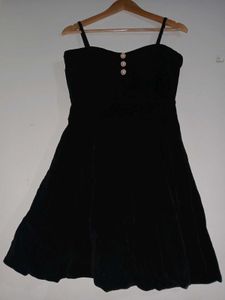 Chic Black Dress
