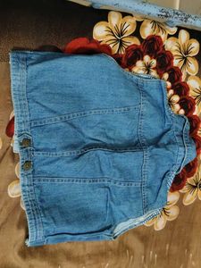 Denim Vest with Embellishments star print 🐾