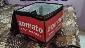Price Drop 💥Zomato Food Delivery Bag