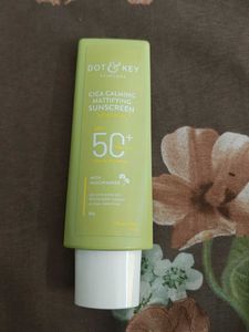 Dot & Key Cica Calming Mattifying Sunscreen