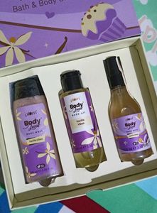 Plum Vanilla Vibes Bath &amp; Body Gift Set