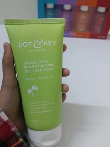 Dot & Key Face Wash